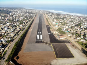 Seremi de Obras Públicas y alcalde inauguran nueva pista en Aeródromo de Pichilemu