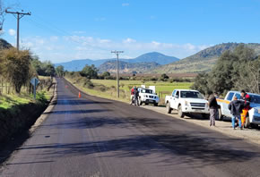 Seremi Latorre y alcalde de Chépica inspeccionaron avances de pavimentación de caminos rurales