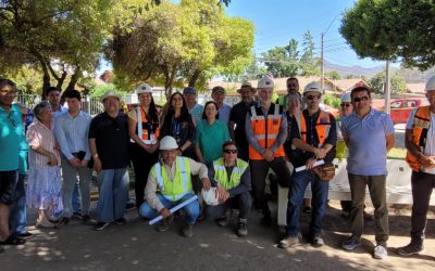 SEREMI DE OBRAS PÚBLICAS SE REÚNE CON VECINOS DE LA CARRETERA EL COBRE