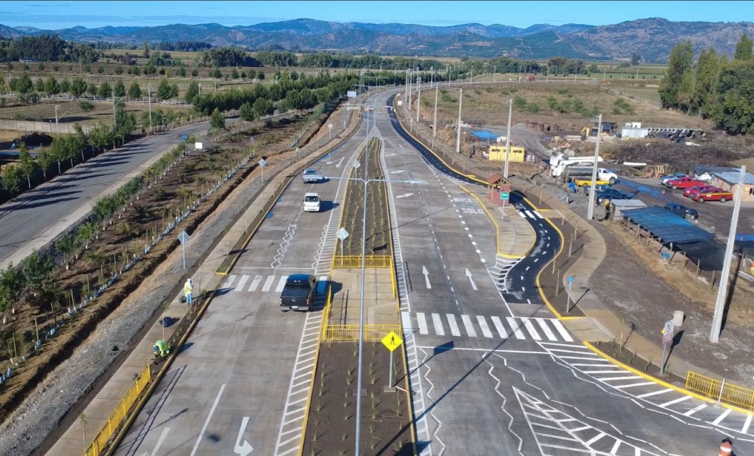 SUBSECRETARIO DE OBRAS PÚBLICAS Y AUTORIDADES REGIONALES INAUGURARON LA PASADA URBANA TRAMO II EN SANTA CRUZ