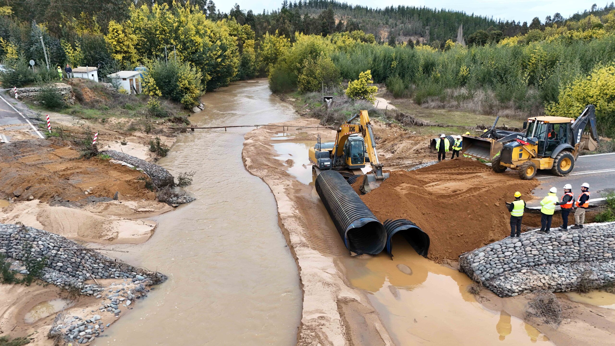 EN PAREDONES VIALIDAD MOP O’HIGGINS EJECUTA OBRAS EN RUTA I-510 PARA RECUPERAR CONECTIVIDAD ENTRE EL QUILLAY Y LA LIGUA